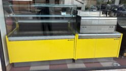 Vitrina refrigerada Infrico VLY12+ amarilla – Série LYON INFRICO (2a Mano)