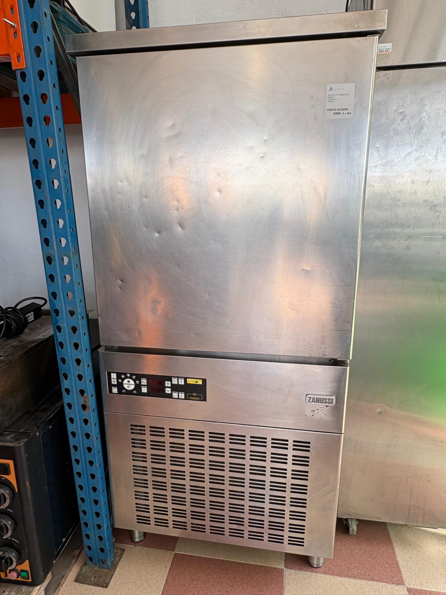 Abatidor congelador 1/1 GN, 32/28 kg. de +90 a -18°C (10 niveles 1/1GN o 600x400 mm) ZANUSSI (2a Mano)