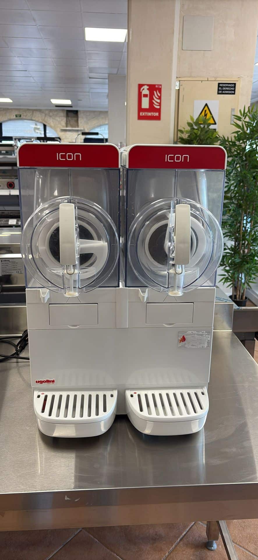 Granizadora 2 Depósitos ICON 6/2 Ugolini (ocasión) - Imagen 2